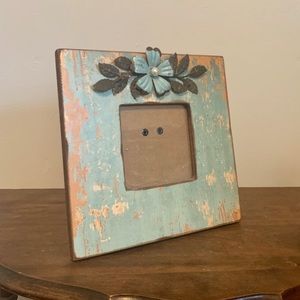 Wooden flower picture frame